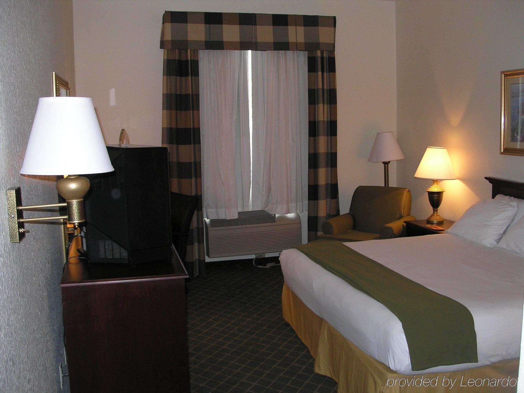 拉斯金坦帕太阳城中心酒店 客房 照片